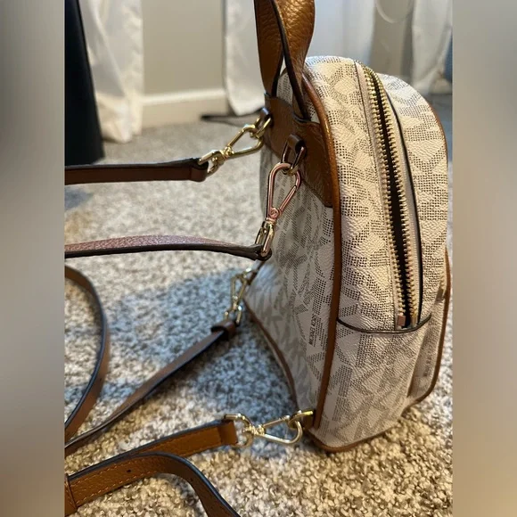 Micheal Kors Extra small backpack - Picture 4 of 6